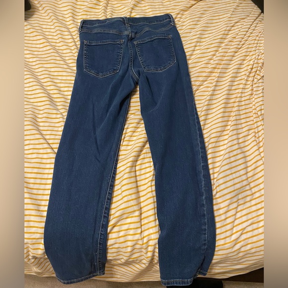 Banana Republic High Rise Slim Jeans. They are size 2/26. - Picture 4 of 4